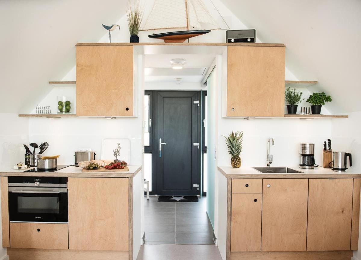 Kleine Krabbe Apartment Busum Bagian luar foto